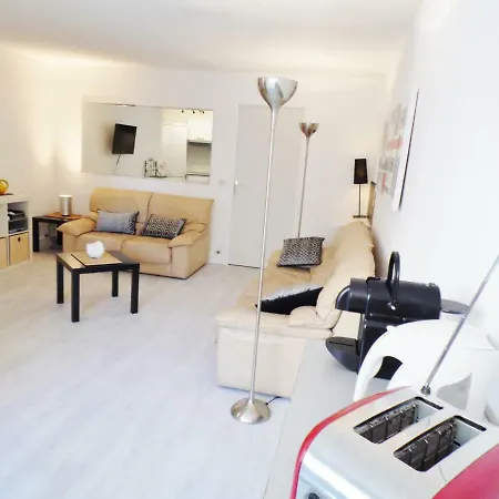 2mn/45m2/vue Mer/inernet/clim/parking Prive * Cannes